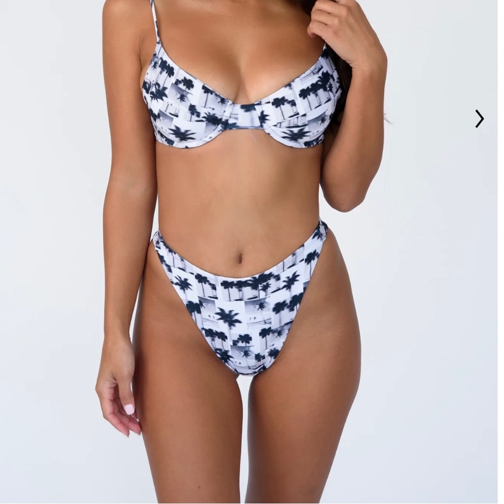 NWT skatie swim kelly bottoms Rosarito M